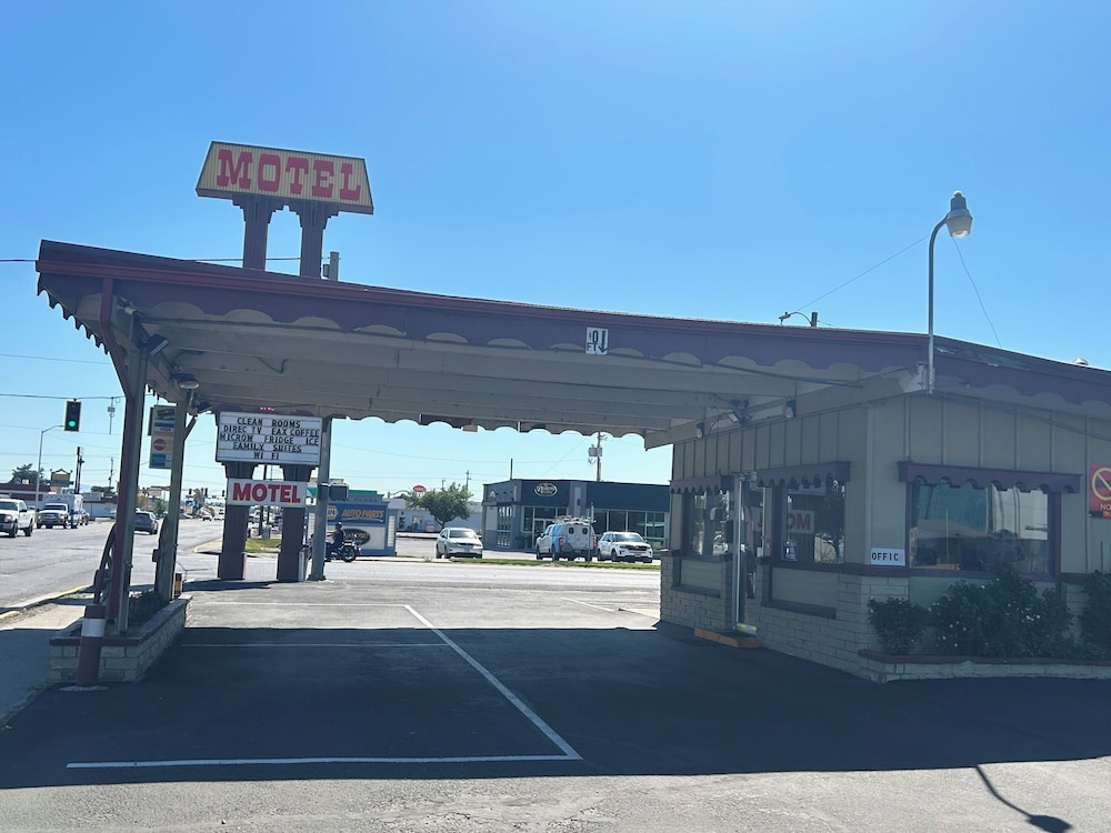 Oregon Trail Motel