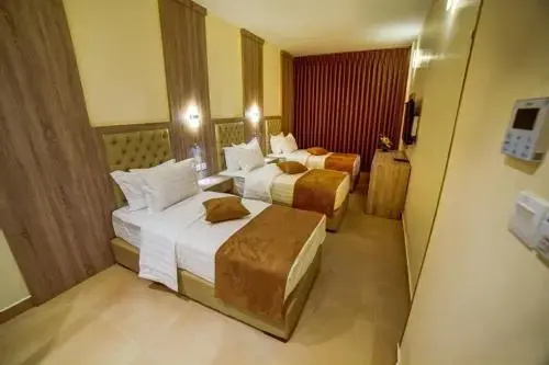 De Lara Hotel