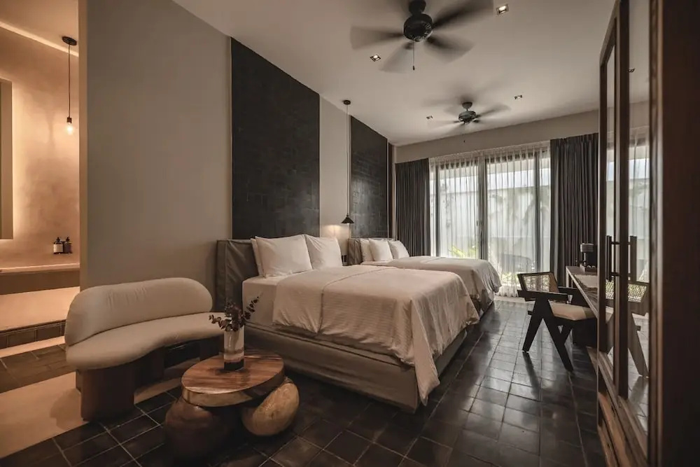Superior Suite with garden view