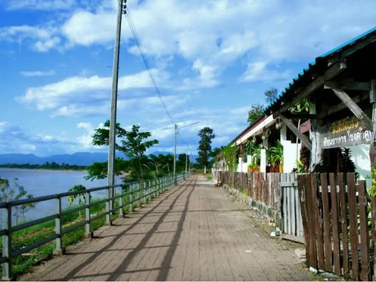 Beach & Waterfront