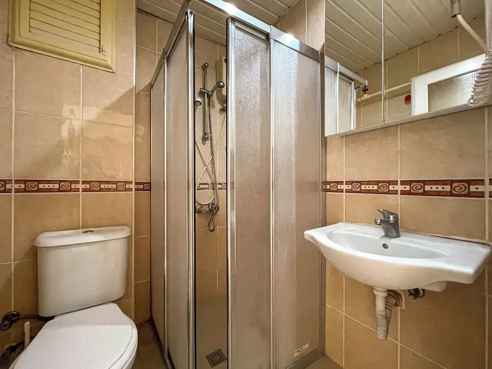 Standard Triple room with balcony