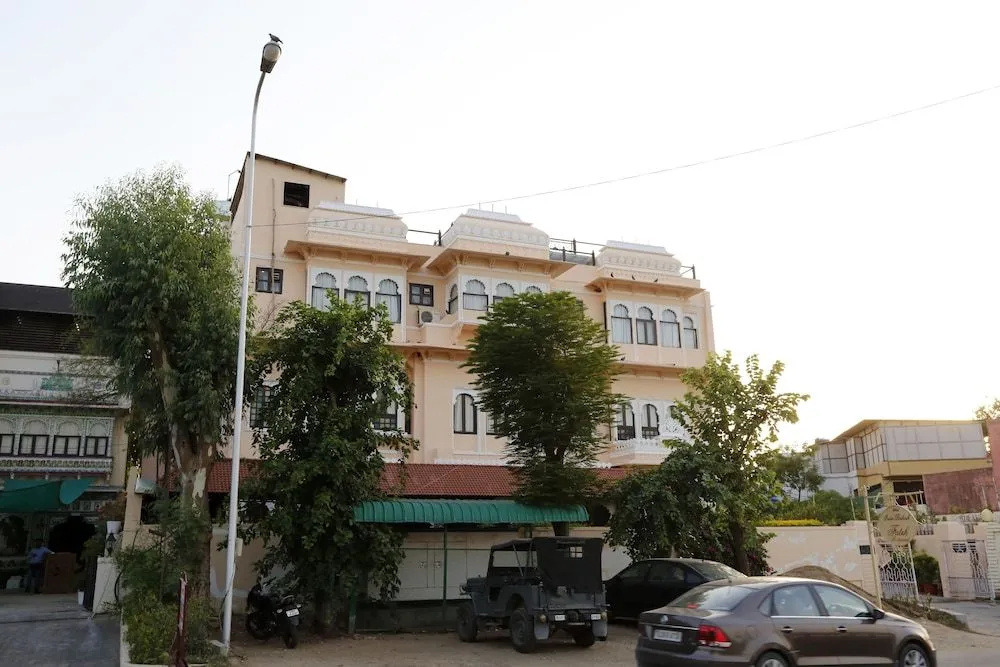 Hotel photo 1