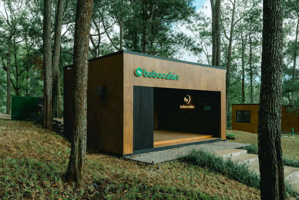 Bobocabin Coban Rondo Malang