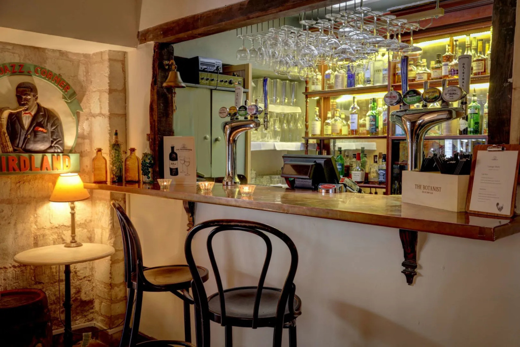 The Moonraker Hotel - Général