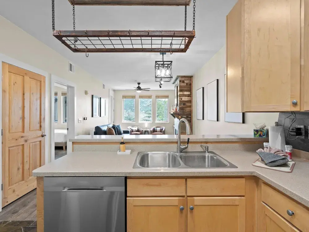 Crestview Condominiums by All Seasons Resort Lodging - Chambres