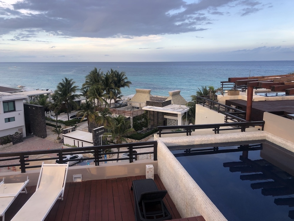 Beach & Waterfront