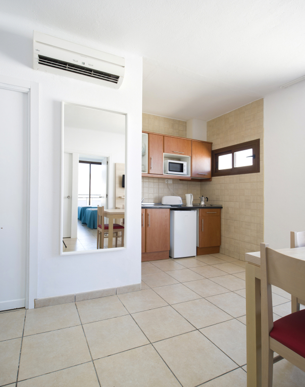 Apartamentos Tramuntana by null