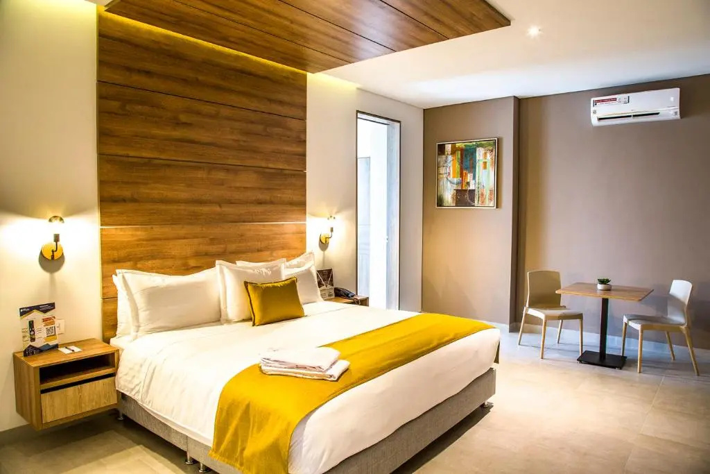 Deluxe Suite