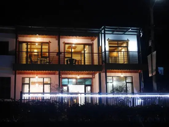Mogan Mountain Small Douwu Inn