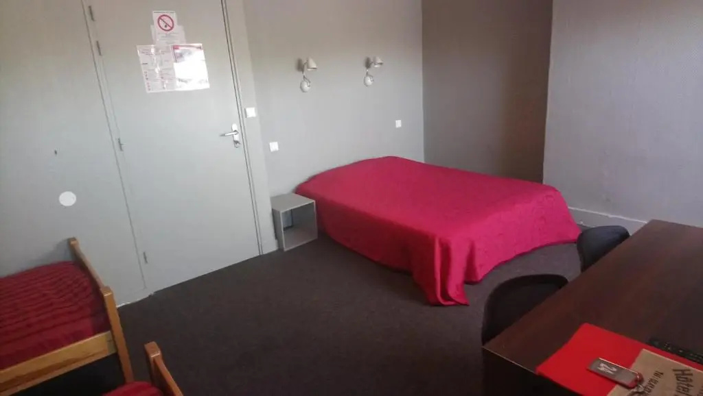 Economy room