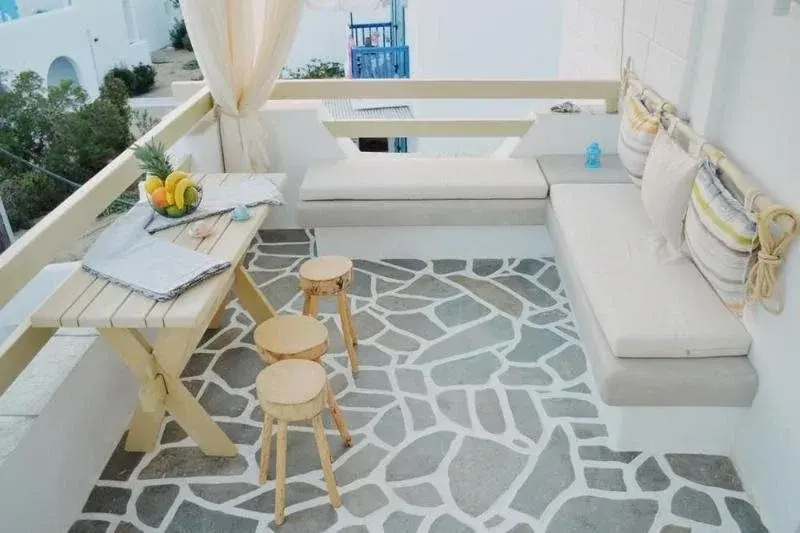 Naxos Edem Studios