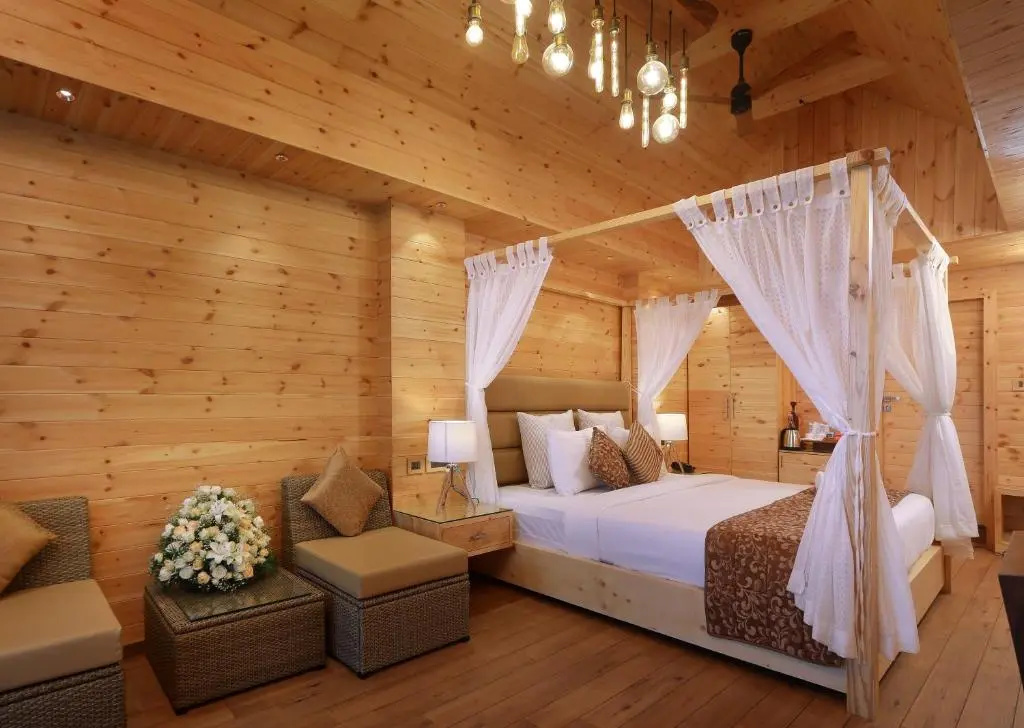Grand room