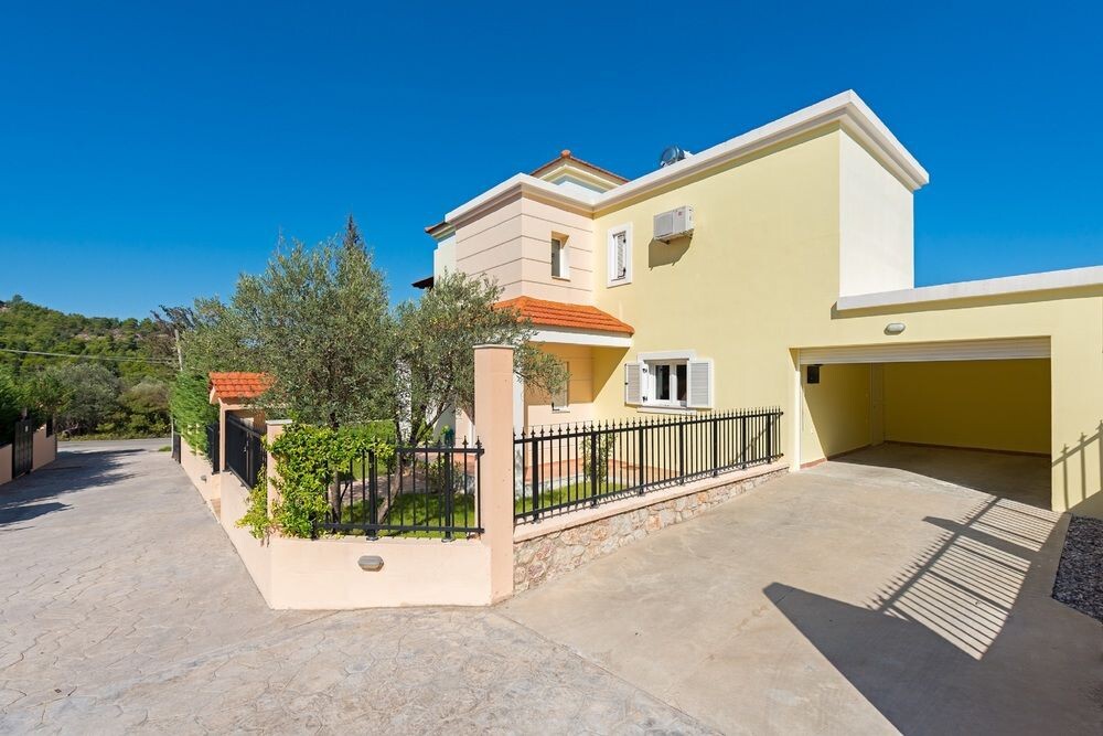 SEVEN SPRING VILLAS