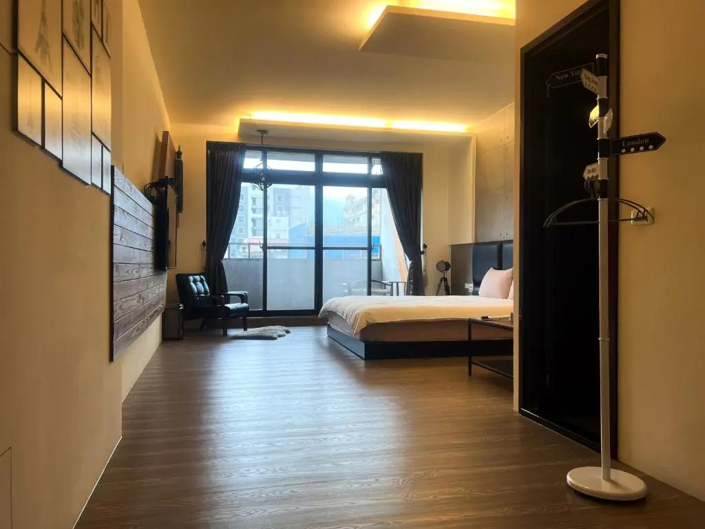 Standard Double room with balcony (full double bed)