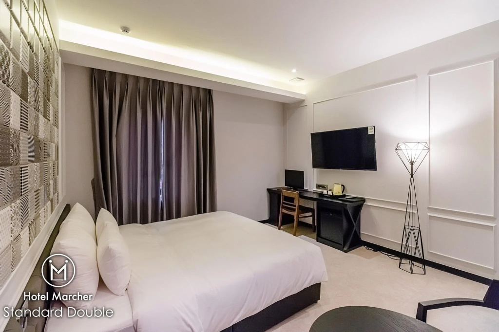 Standard Double room (full double bed)