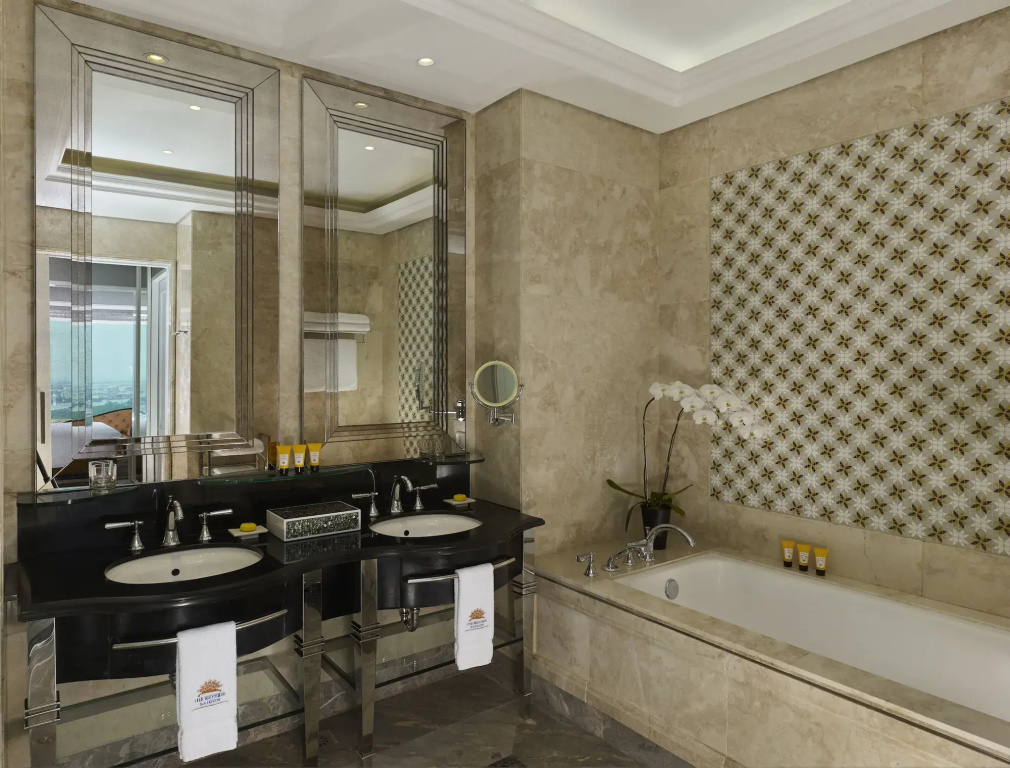 The Reverie Saigon Residential Suites - фото 10
