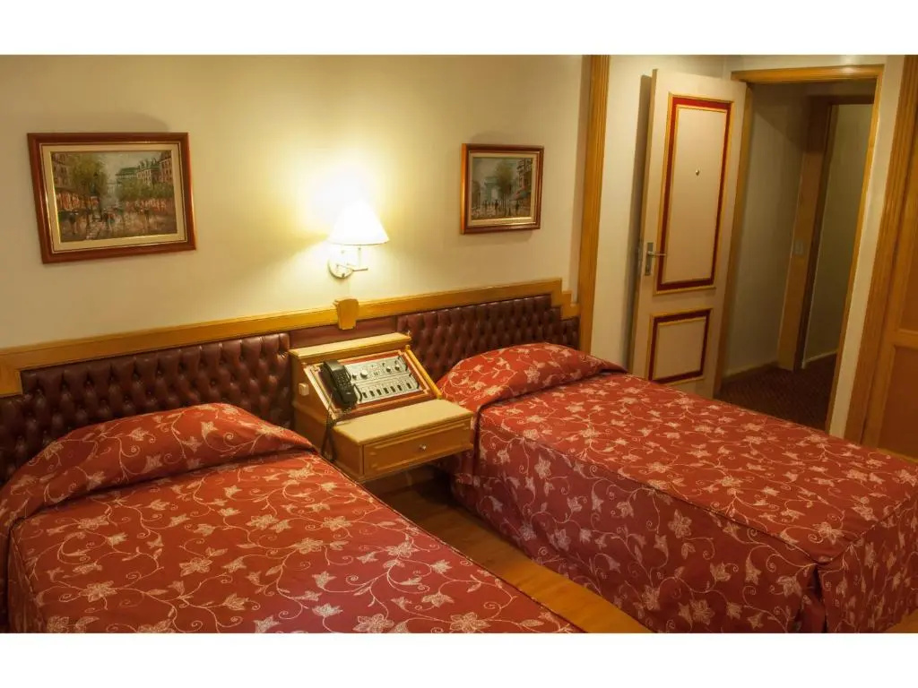 King Hotel - Chambres