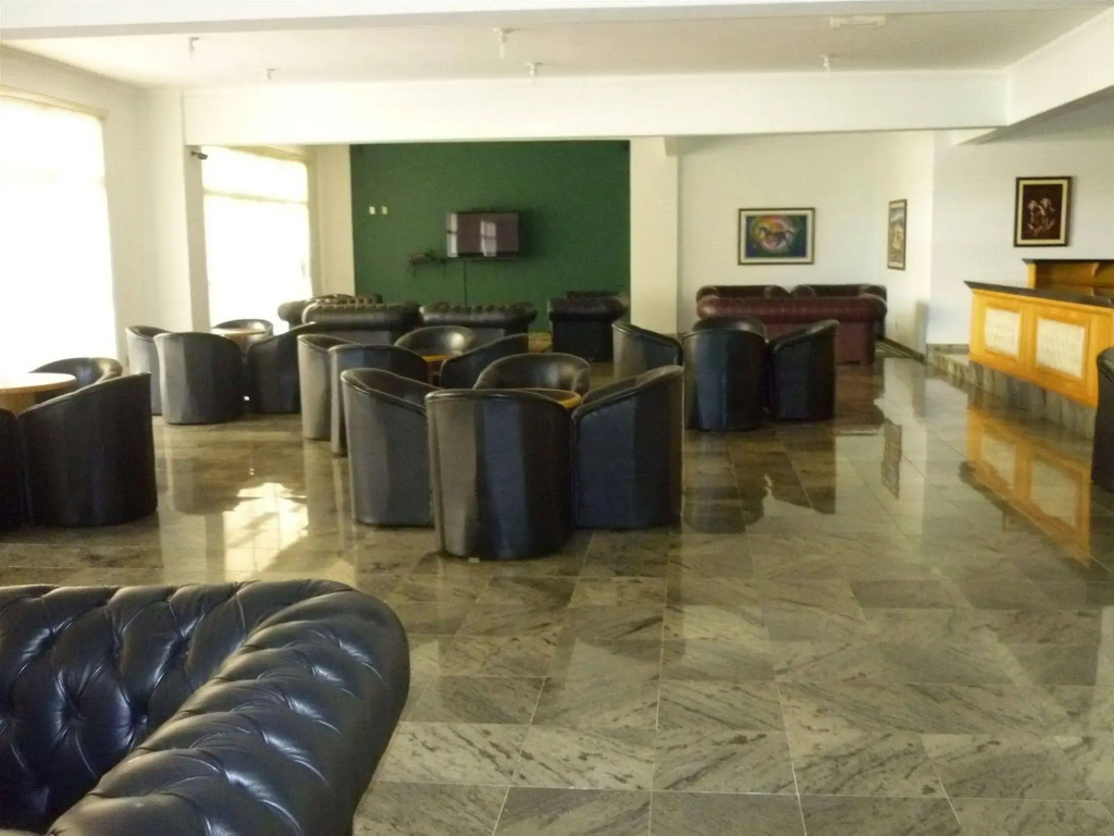 Rovi Plaza Hotel