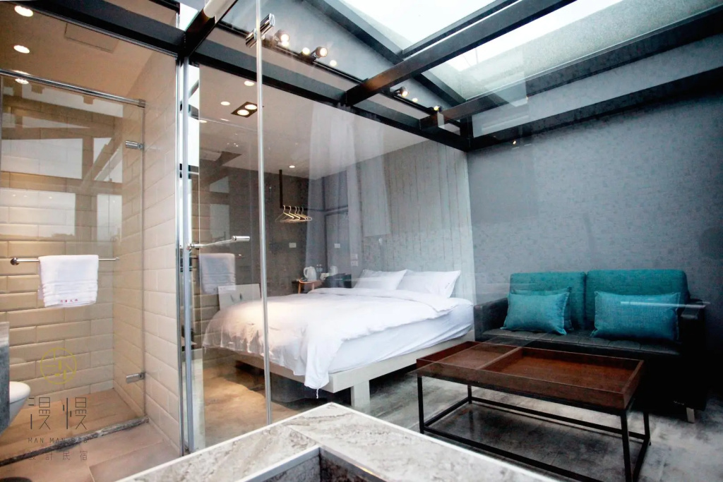 Standard Double room with mountain view (full double bed)