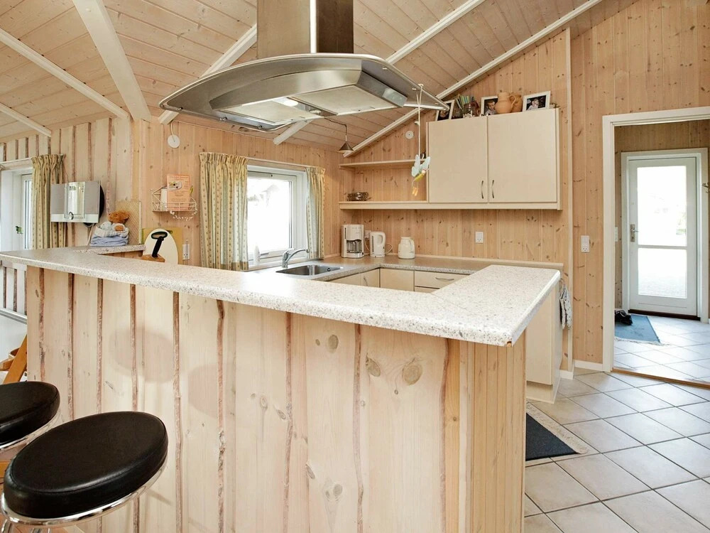 Alluring Holiday Home in Hemmet With Whirlpool - фото 13