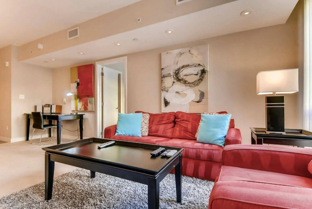 Global Luxury Suites at Tiverton Ave - Général