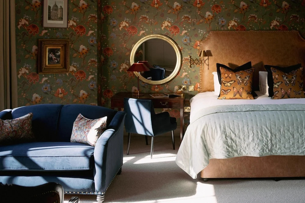 The Churchill Hotel image General