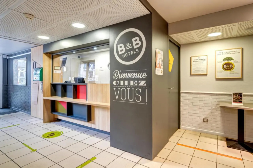 Voir la photo 2 — B&B Hotel Louveciennes