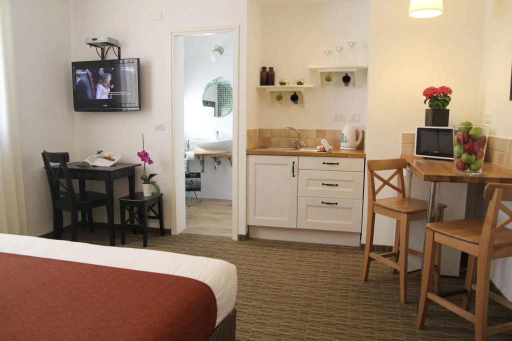 Hotel Arbel Tel Aviv | מלון ארבל תל אביב by null