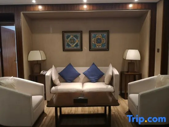 Люкс с 2 комнатами в Jinghai Hotel & Resort