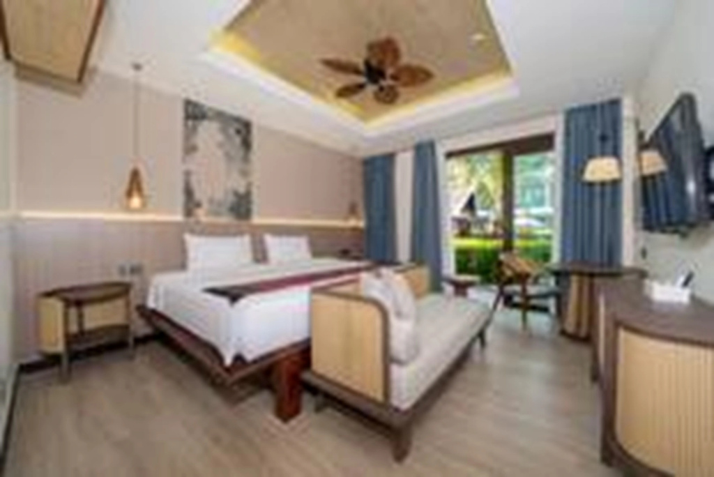 Howard Johnson by Wyndham Phuket Naiyang — 2