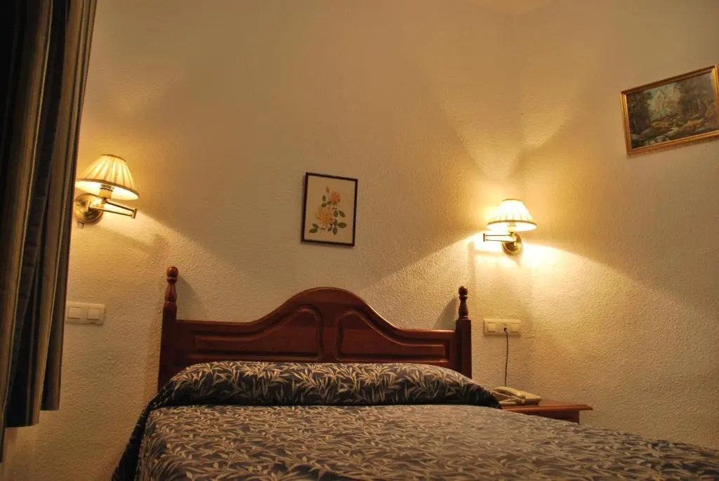 Economy room