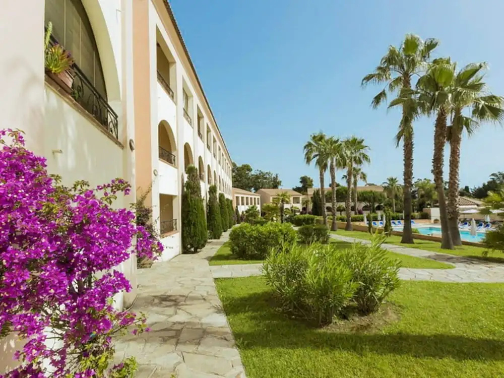 Voir la photo 1 — Coastal AC Stay Near Bravone for 4