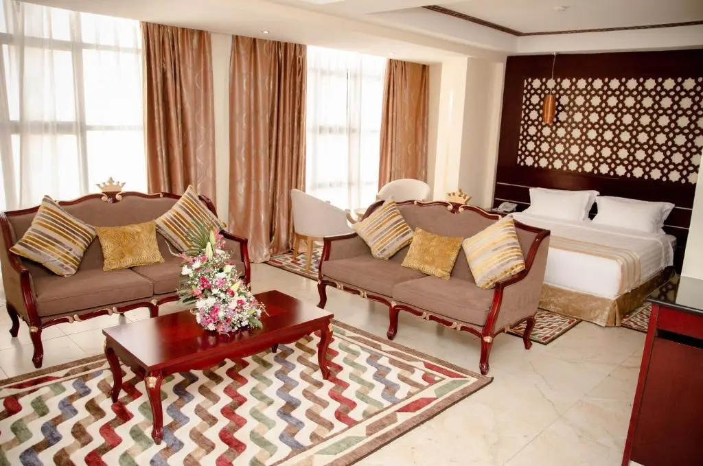 Saab Royale Hotel - Chambres