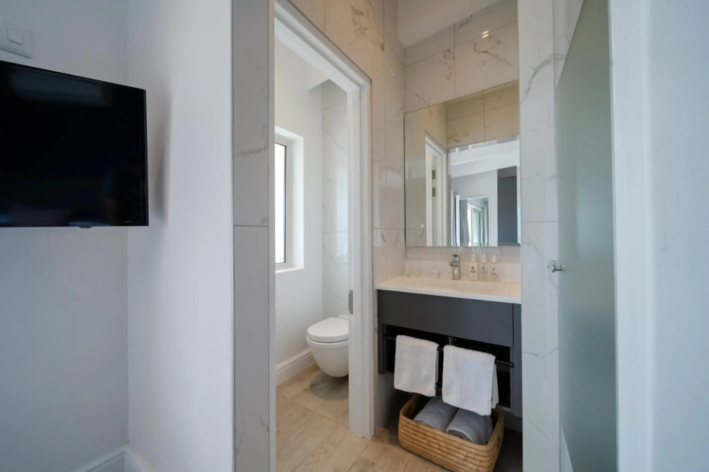 One Marine Drive Boutique Hotel - фото 28