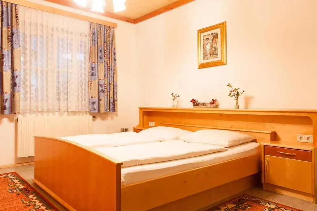 Hotel & Kurpension Weiss - Chambres