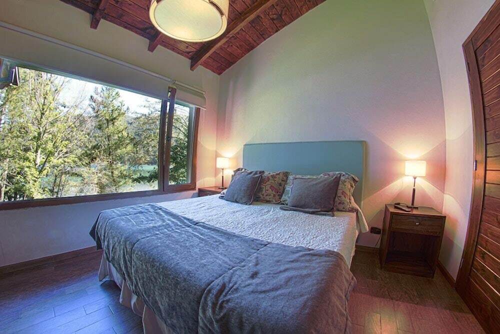 Orillas del Gutiérrez Lake Suites by null