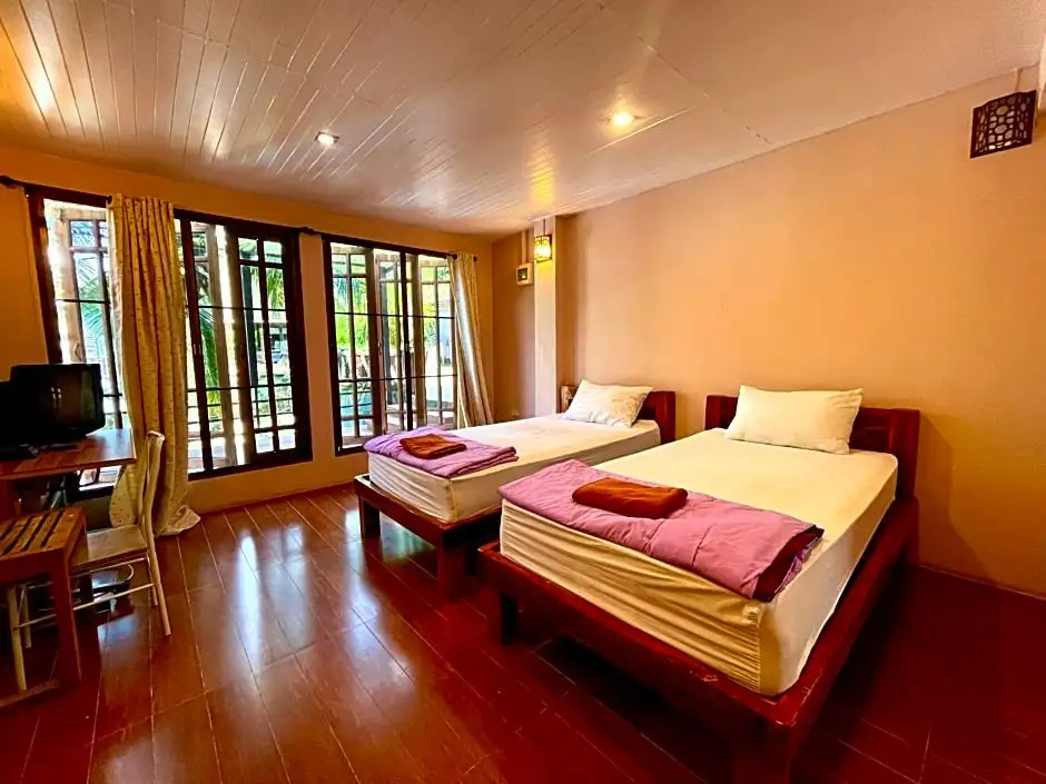 Economy room