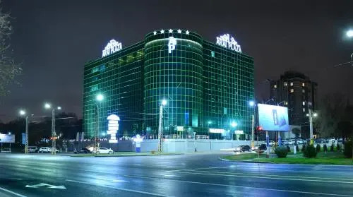 Arai Plaza Hotel