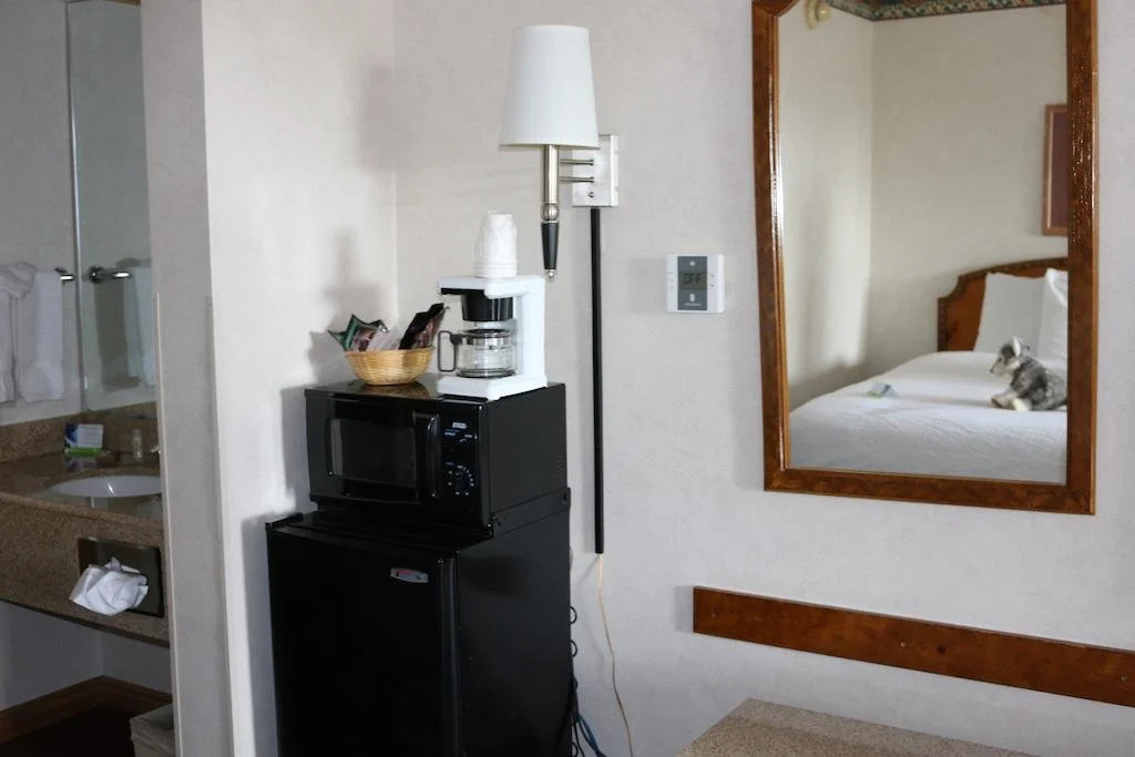 Gray Wolf Inn & Suites - Général