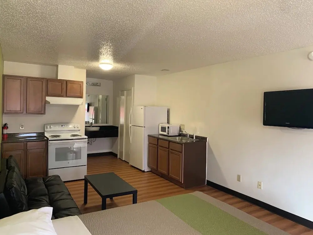 Double Suite (full double bed)