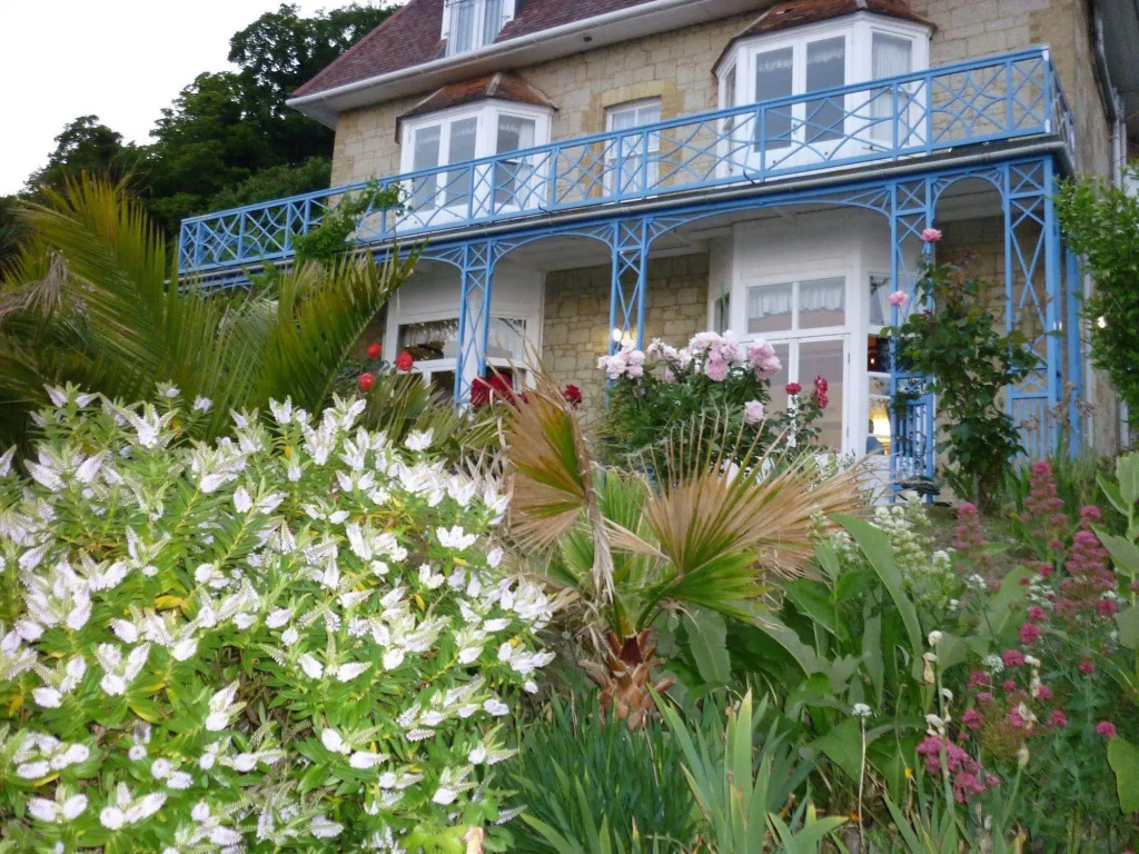 St Maur