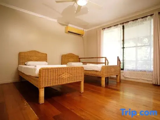 5 Bedrooms Standard room