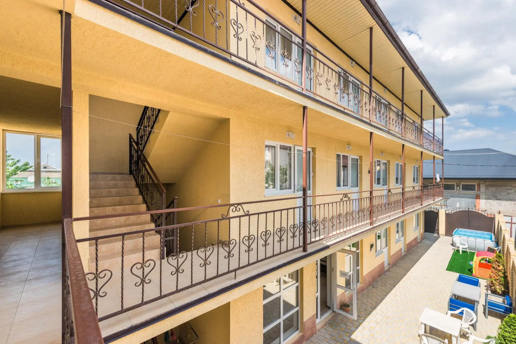 Guest House Lotos - фото 1