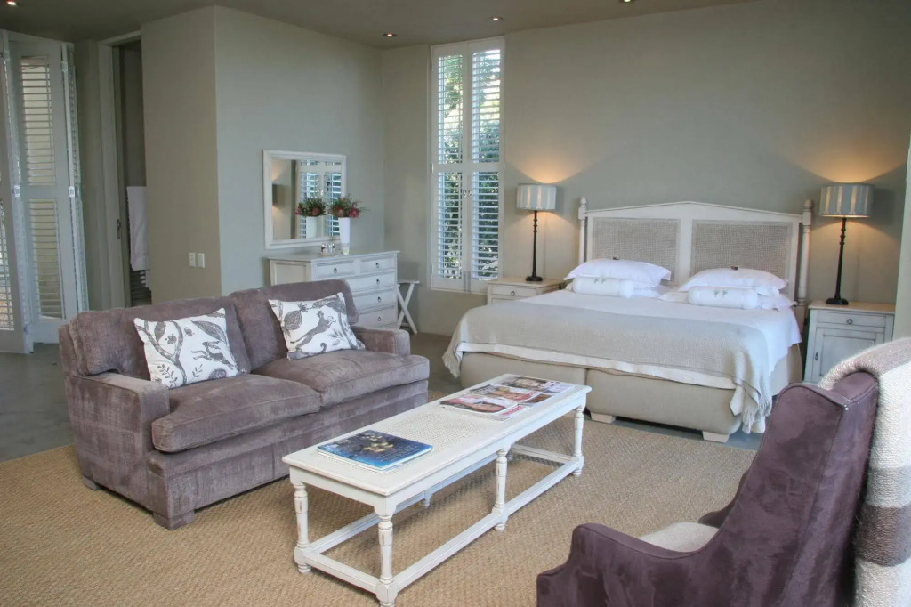 Mosselberg on Grotto Beach - фото 6