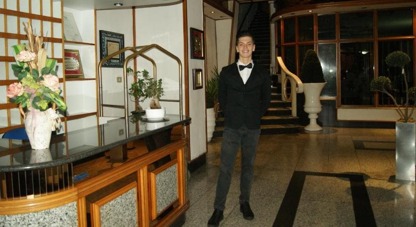 Lobby & Reception