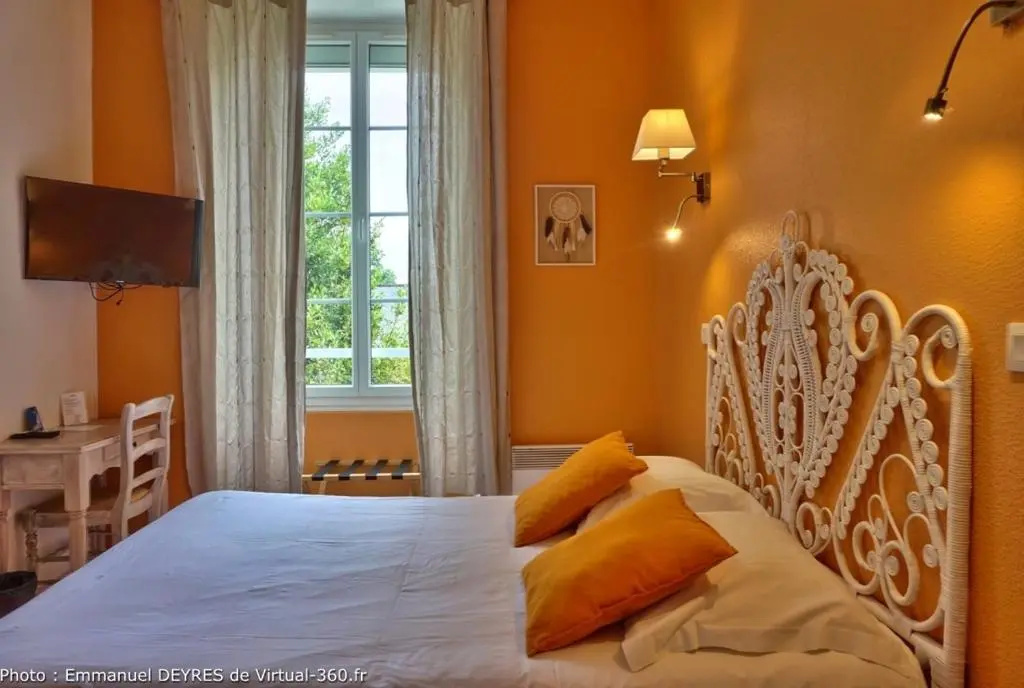 Thematic Double room (full double bed)