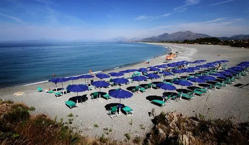 Beach & Waterfront
