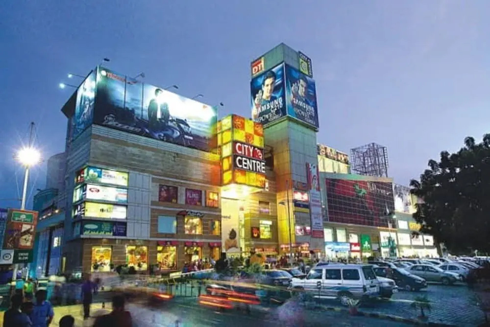 Royal Residence Huda City Centre