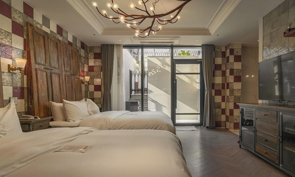 Quadruple Family Suite