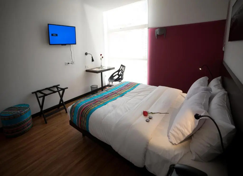 Double room (full double bed)